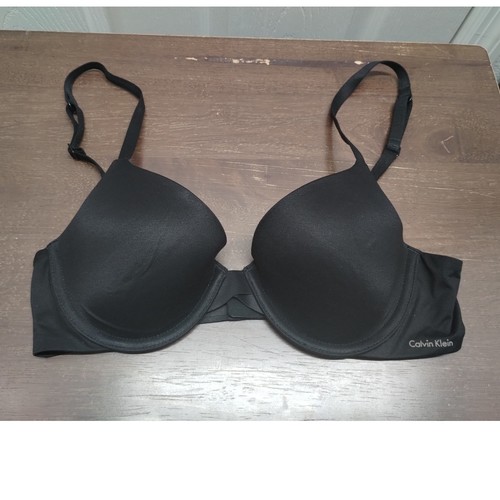 Reggiseno T-Shirt Calvin Klein Nuovo Senza Etichetta Taglia 32B Nero Perfettamente Vestibilità Leggermente Foderato F3837 - Foto 2 di 6