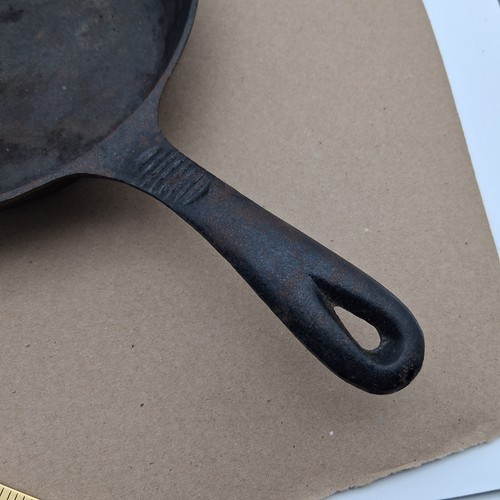 Sk-10 10" Camp Chef Lewis & Clark Cast Iron Skillet w/ Heat Ring NEEDS SEASONED - Picture 13 of 14