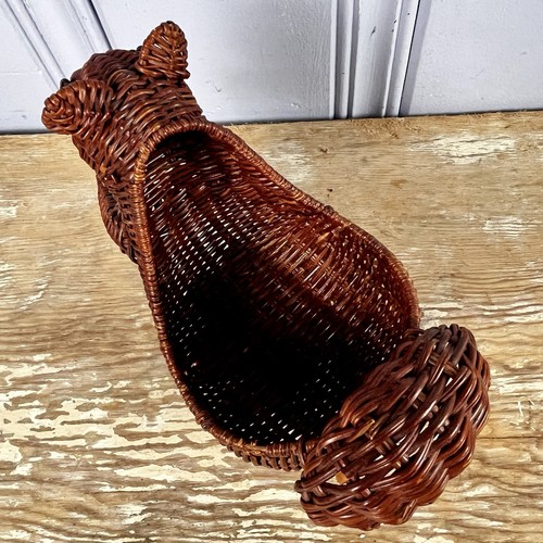 Vintage Brown Woven Wicker Squirrel & Acorn Basket Nut Candy Trinket Cottagecore - Picture 6 of 13
