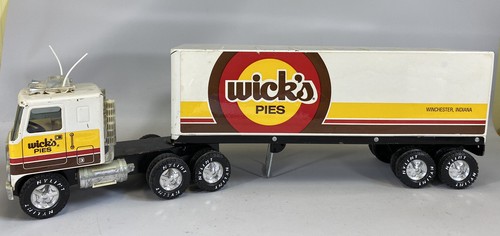 Vintage Nylint Wicks Pies Pressed Steel SemiTruck Trailer 18 Wheeler Tandem Axel - Picture 1 of 9