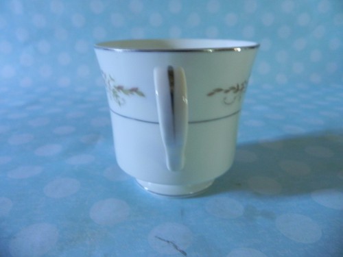 Fine China For International Silver Co. 326 Springtime Coffee/Tea Cup 6 Oz Japan - Picture 2 of 9