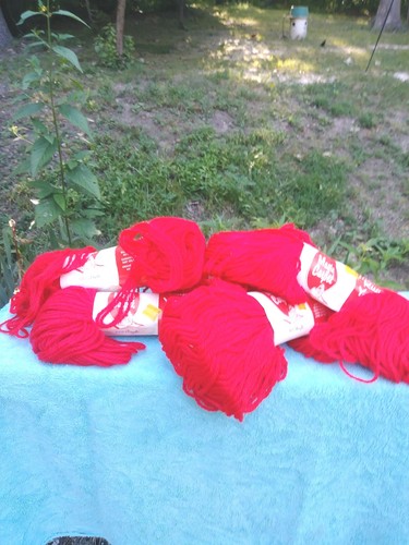 Hilo artesanal 1 lb 3 oz alfombra escarlata Majic hilo - Imagen 1 de 3