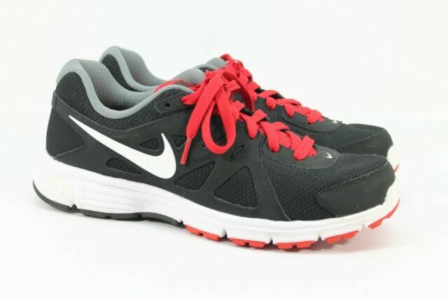 nike revolution 2 grt