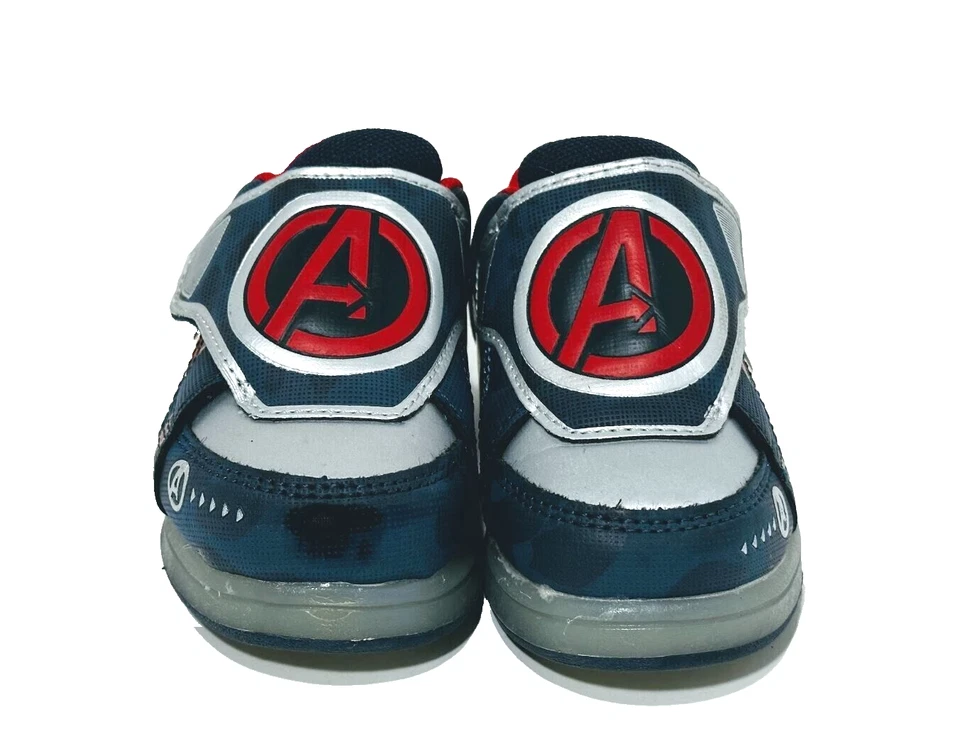 Кроссовки с подсветкой Marvel Avengers для мальчиков ясельного возраста - размер 7 - Изображение 3 из 4