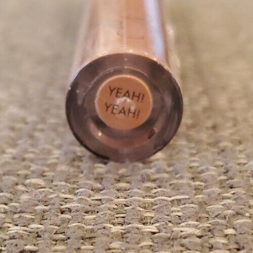 Shades by Shan Lip Gloss in Yeah Yeah (Shiny Peach Nude) Travel Size 0.06 fl. oz - Foto 3 di 3