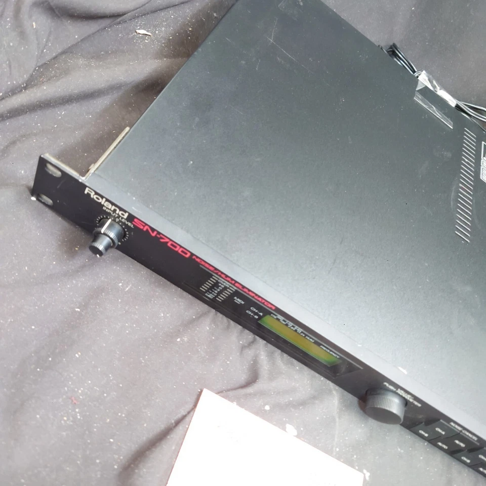 Roland SN-700 Tested Noise Hum Eliminator Rack Audio Processor for Musicians and - Image 4 of 4