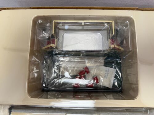 Lionel O Scale 6-29810 Egg Nog Operating Milk Car - LNIB - Picture 8 of 9
