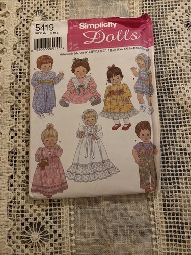 Simplicity MUÑECA BEBÉ Patrones 18" MUÑECA ARMARIO Patrones ~ ¡SIN CORTAR! Talla 12"-22"  - Imagen 1 de 4