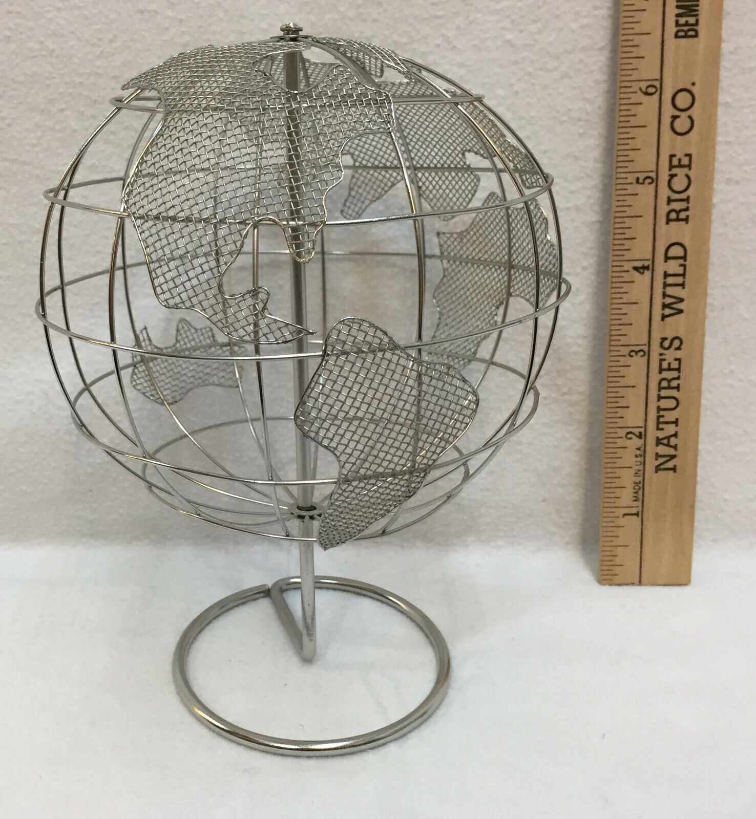 Globe Stainless Steel Mesh & Wire Silver Figure 6.5" Spins Figure Stand