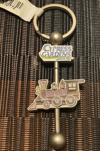 Vintage Cypress Gardens Florida Souvenir Keychain TRAIN SPINNING NOS METAL - Picture 2 of 2