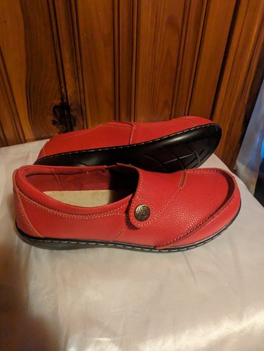 Geoeleph Women's Loafers Casual Slip On Comfort Walking Flats Leather Moccasins - Picture 3 of 9