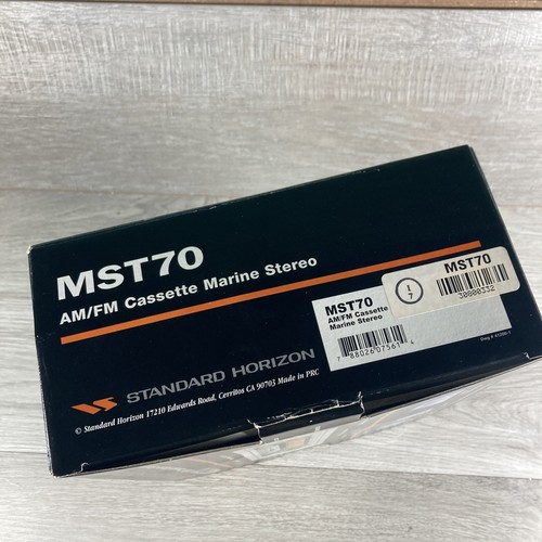 Standard Horizon AM/FM/Cassette Marine Stereo MST70 NIB New In Box - Picture 2 of 3