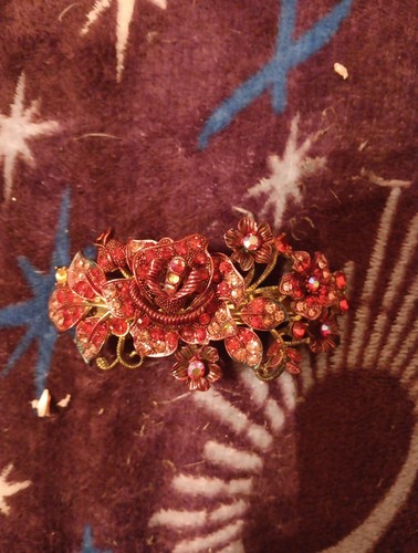 Anthony David Red Rose Austrian Crystal Hair Accessory Clip - Picture 9 of 10