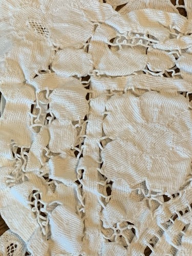 Antique Swiss German Schiffli Eyelet Lace Cotton Table Cloth Runner 48x15” Cream - Picture 11 of 15