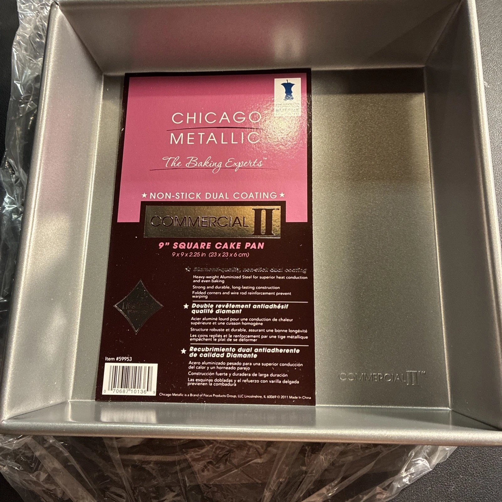 Chicago Metallic Commercial II 9 In.² Cake Pan