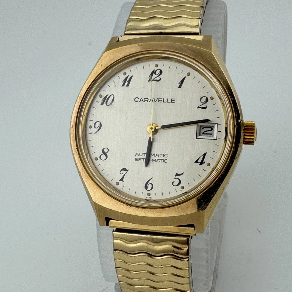 VTG Caravelle Bulova Quartz Watch Men Gold Tone Stretch Band ~ For Parts Repair - Image 2 of 4