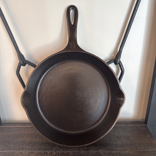 Sartén de hierro fundido Griswold de colección #8 logotipo de bloque grande de EE. UU. 704P caños dobles - Imagen 11 de 23