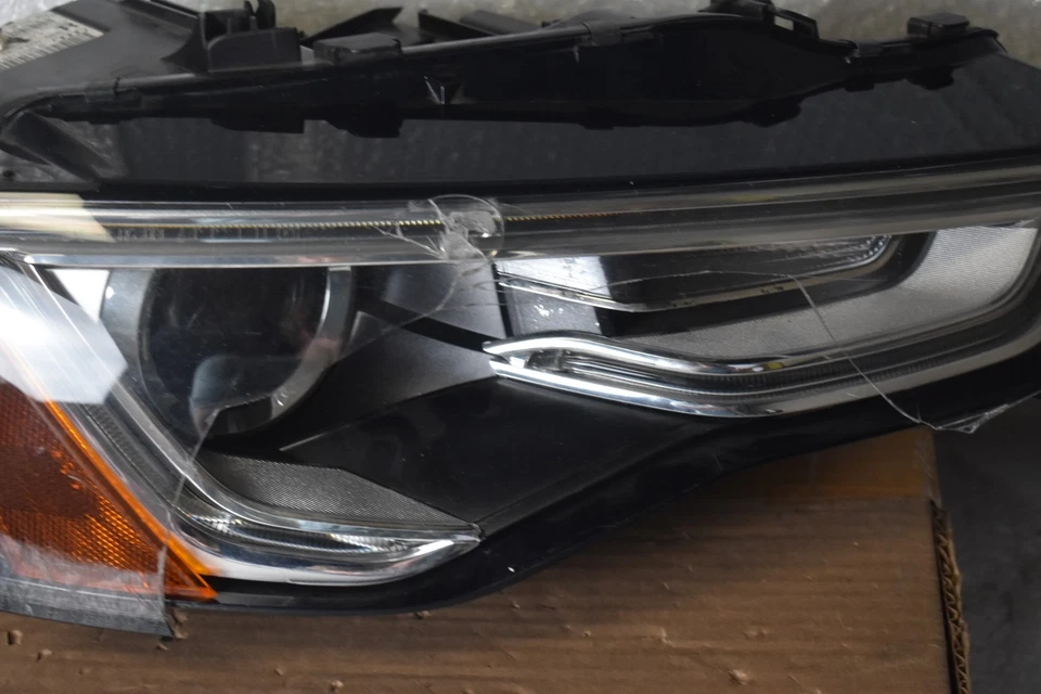 FARO DERECHO AUDI A5 2013-2016 OEM 8T0 941 006 E Foto 3 de 4