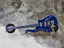 Hard Rock Cafe Hollywood Prince Cloud Guitar Pin
