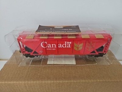 Menards 279-3870 O Scale Canada Covered Hopper Car . New 