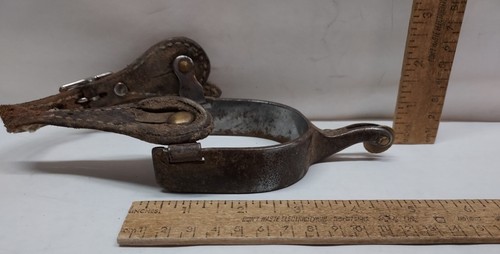 Single RIGHT Western Cowboy Spur - KOREA - damaged/as is - listing #1029242 - Picture 8 of 14