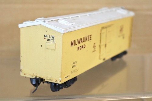ALL NATION VINTAGE KIT BUILT WOOD O SCALE MILWAUKEE ROAD FRUIT EXPRESS REFFER - Picture 5 of 7