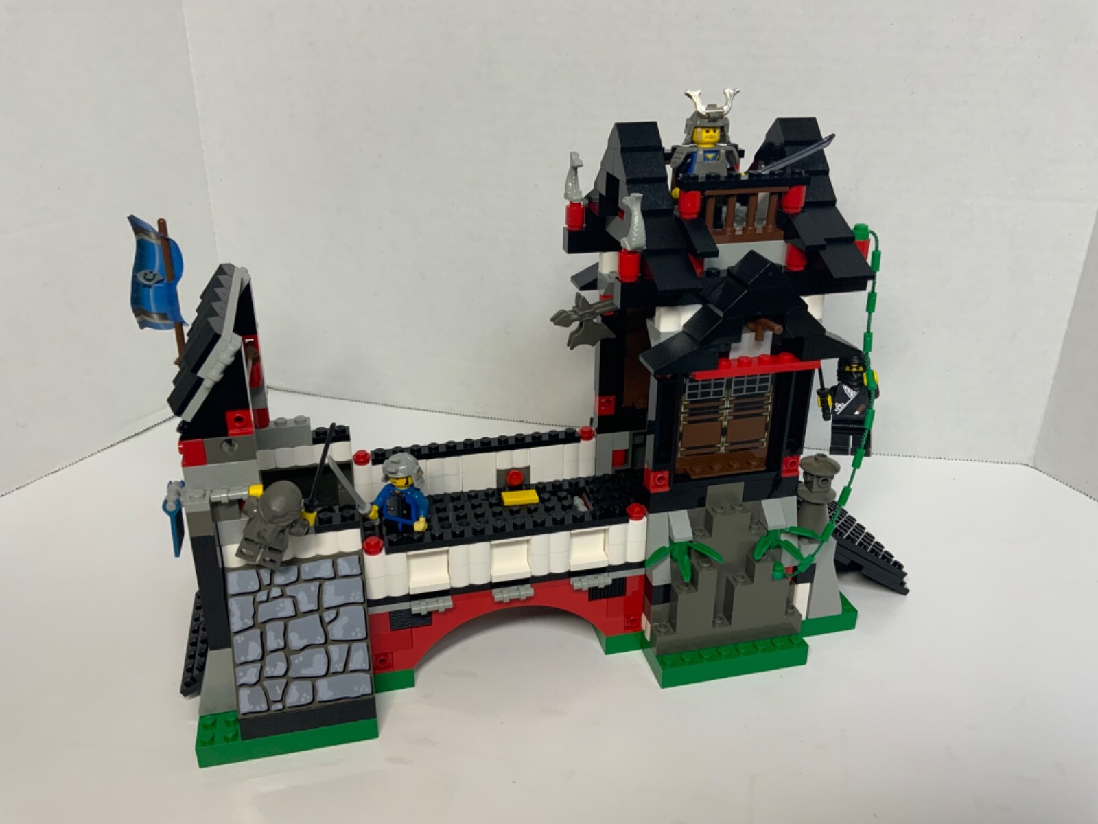 Picture 4 of 18
