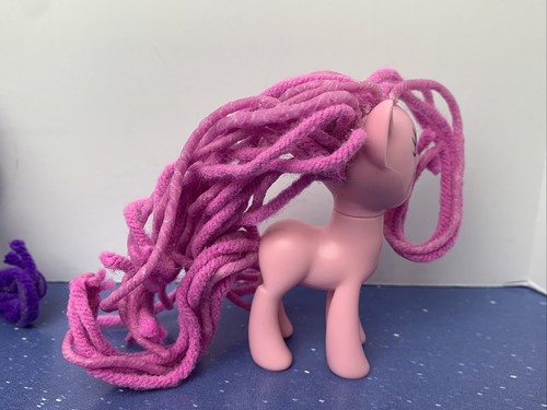 My Little Pony Twisty Twirly Pinkie Pie and Rarity Accessories G4 Hair Styling - Picture 3 of 8