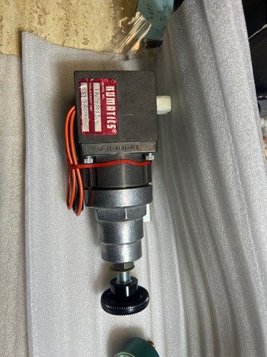 NEW NUMATICS 12rs1211c / 12RS1200C PRESSURE REGULATOR WITH GAUGE FAST FREE SHIP - Picture 2 of 8