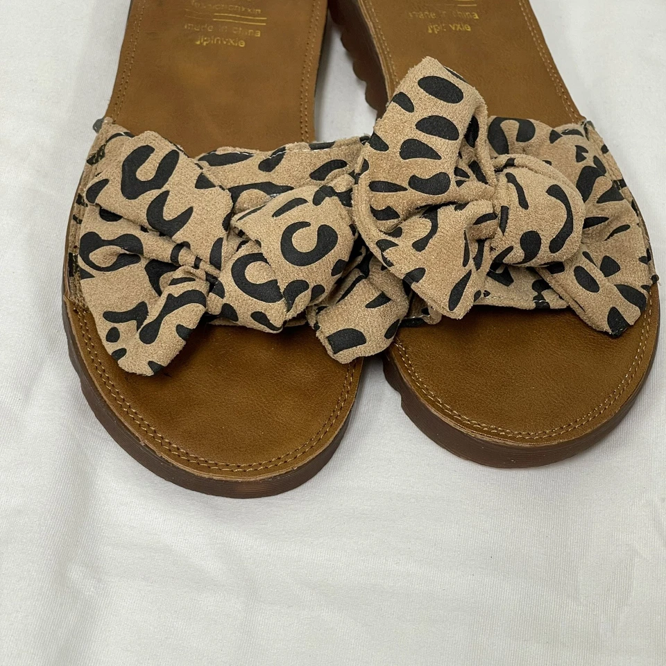 Sandalias sin cordones con estampado de leopardo para mujer 35 talla 4,5 - 5 suela de goma cuero vegano Foto 3 de 4
