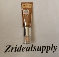 Revlon PhotoReady Candid Glow Moisture Glow Foundation 440 Caramel