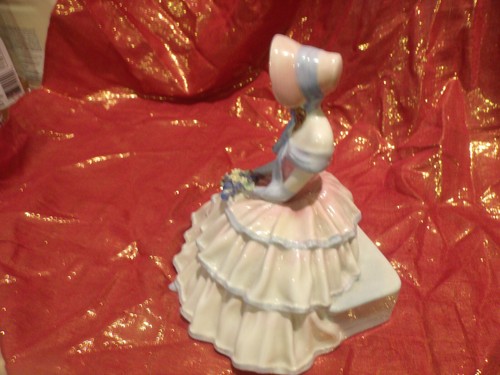 Royal Doulton ""Day Dreams"" Porzellanfigur AUSVERKAUFT - Bild 3 von 7