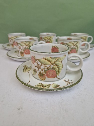 MIDWINTER STONEHENGE STILL LIFE tea cups & saucers x 6 c.1970's - Picture 3 of 7