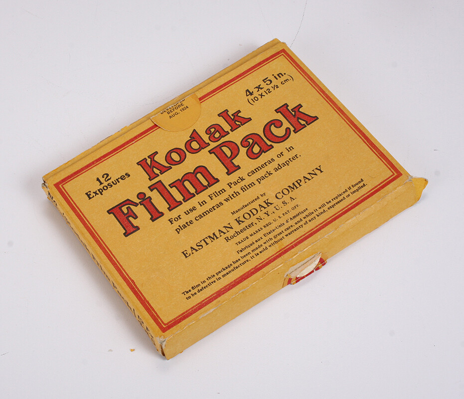 Take! KODAK BOX ONLY FOR 4X5 FILM PACK, EXPIRE DATE AUG 1924/cks