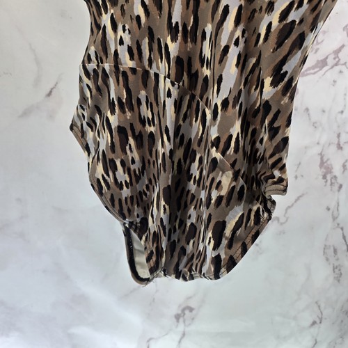 Traje de baño Vince Camuto para mujer 6 piezas natación acanalado leopardo marrón - Imagen 7 de 10