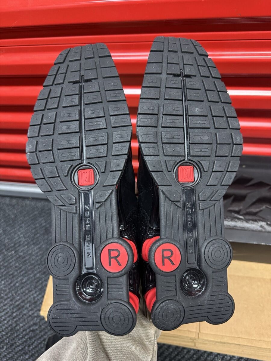 Nike x Martine Rose Shox MR4 Wmns 13.5 /Mens 12 Black Silver Nike x Martine Rose Shox MR4 Wmns 13.5 /Mens 12 Black Silver