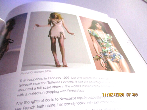 AUSTRALIA IN FASHION Six Great Designers By Zelda Cawthorn Collectible Exc Cond - Picture 10 of 11