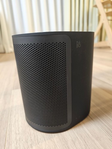 Bang & Olufsen Beoplay M3 Multiroom Speaker black Good condition - Picture 2 of 4