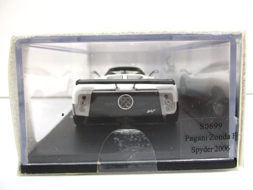 SPARK - 2006 PAGANI ZONDA F SPYDER (WHITE) - 1/43 - Picture 15 of 16