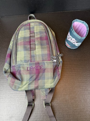 DAKINE Green & Purple Plaid 6.5L Mini Backpack Purse and Blue Floral Koozie - Picture 14 of 14