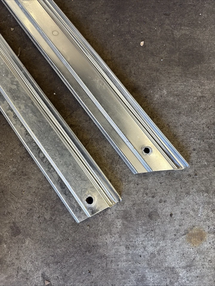 Оригинальный б/у прижимной жесткий верх для внутренней отделки GMC Chevy K5 Blazer - Изображение 2 из 4