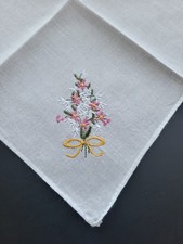 Vintage Ladies Hankie Embroidered Pink Floral