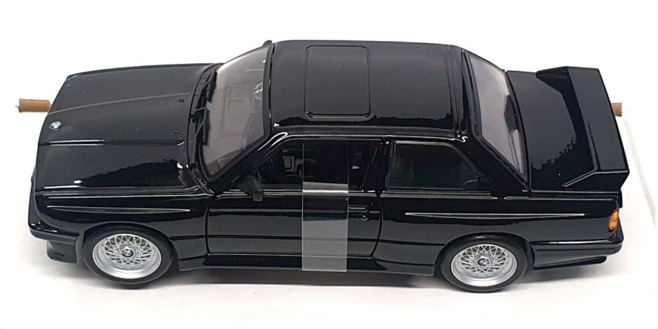 BMW Serie 3 M3 1988 Burago escala 1/24 diecast 18-21100 - negro Foto 4 de 4