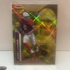 2022 Panini Illusions - James Conner #2 Trophy Collection Yellow Diamond /299