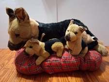 E  J Classic German Shepherd Momma Dog w/2 Puppies Laying on Bed Realistic