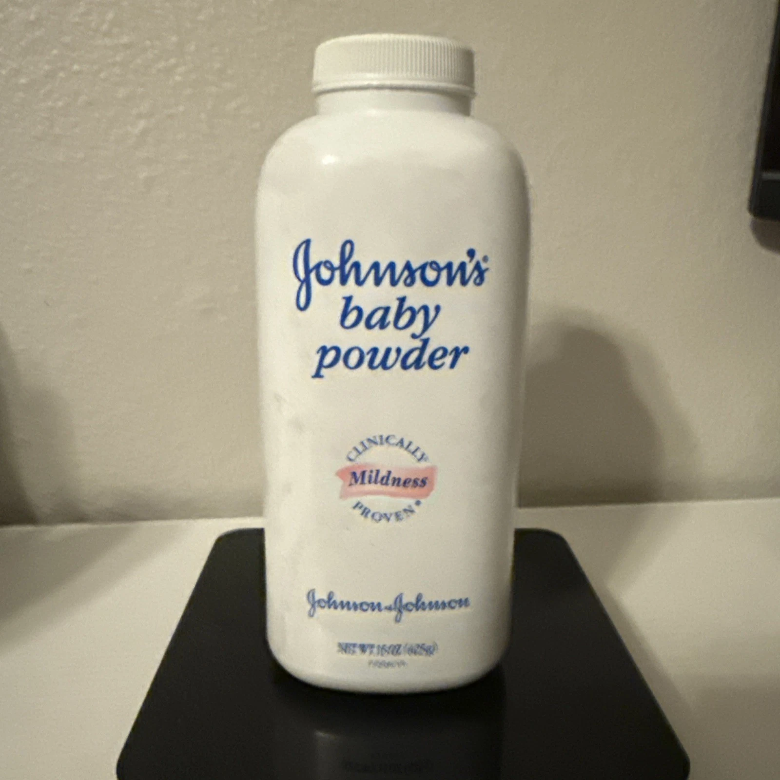 Johnson & Johnson's J&J Baby Powder WITH TALC 15oz RARE NEW