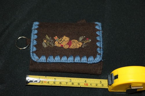 The Disney Store Winnie The Pooh Wool Embroidered Wallet Tri-fold Wallet Vintage - Picture 11 of 12