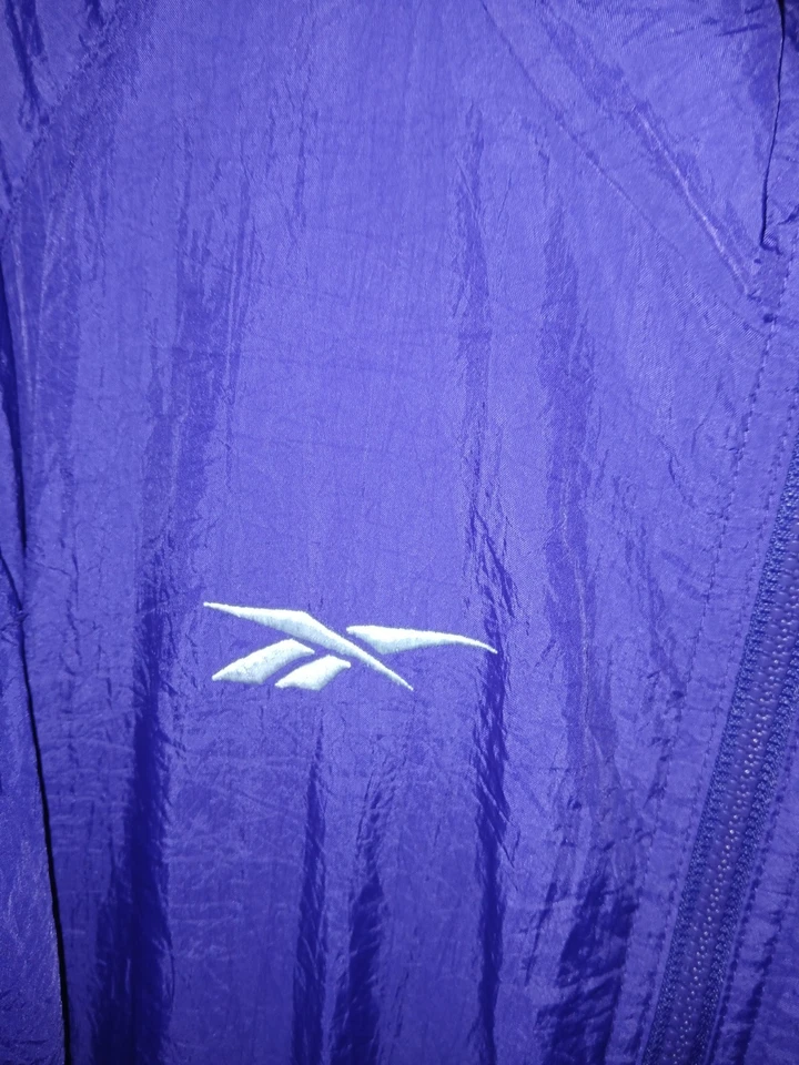 Chaqueta chándal Reebok retro vintage morada con detalles blancos, talla XXXL Foto 3 de 4