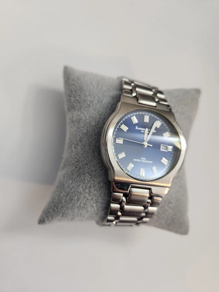 Relógio masculino Kenneth Cole KC3172. Bateria nova - Imagem 2 de 4