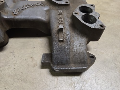 Edelbrock CD-694 4x2 Aluminum Intake Manifold 1949-1961 Cadillac 331, 365, 390 - Picture 5 of 18